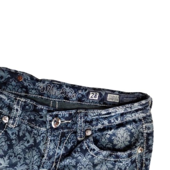 Miss Me Damask Navy Cuffed Capri Jeans 28 - Picture 2 of 9